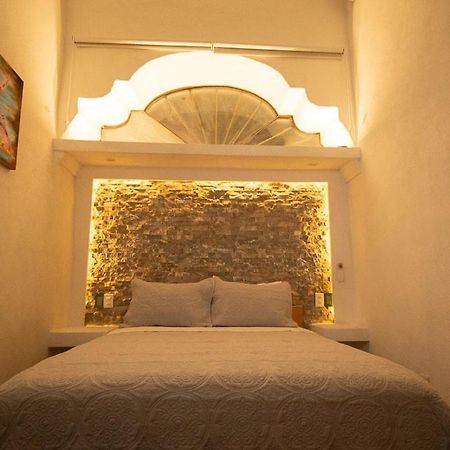 El Jardin De La Abuela Hotel เกเรตาโร ภายนอก รูปภาพ
