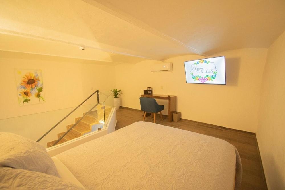 El Jardin De La Abuela Hotel เกเรตาโร ภายนอก รูปภาพ